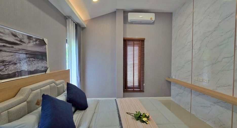 For sale 3 bedrooms villa in Huay Yai, Pattaya