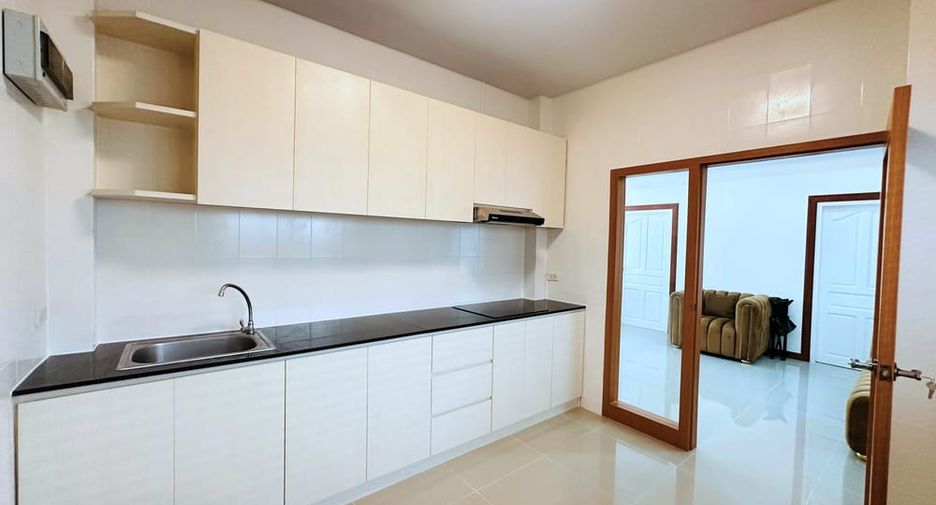 Haus zum Kauf mit 3 Zimmer in East Pattaya, Pattaya