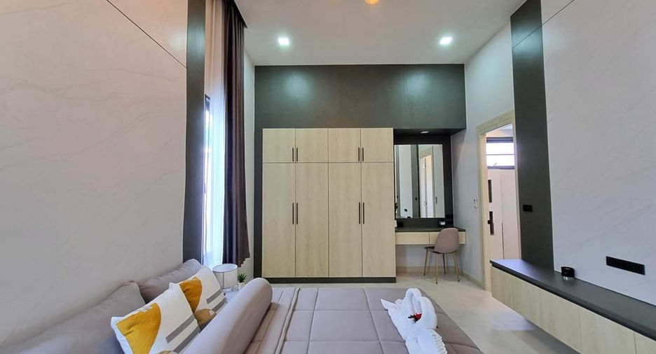 For sale 3 bedrooms villa in East Pattaya, Pattaya