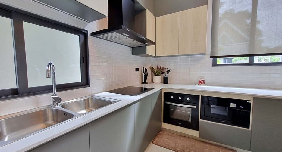For sale 3 bedrooms villa in East Pattaya, Pattaya