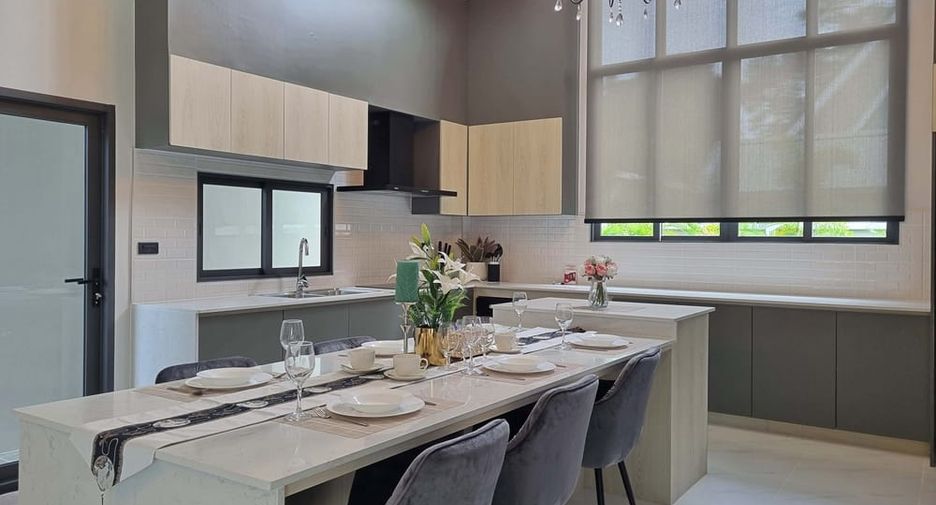 For sale 3 bedrooms villa in East Pattaya, Pattaya