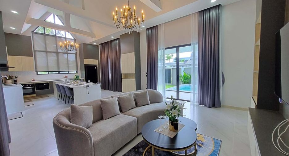 For sale 3 bedrooms villa in East Pattaya, Pattaya