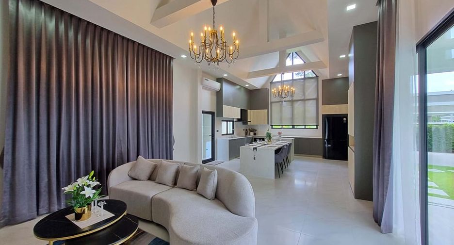 For sale 3 bedrooms villa in East Pattaya, Pattaya