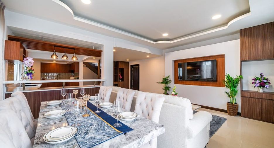 For sale 5 ベッドルーム villa in South Pattaya, Pattaya