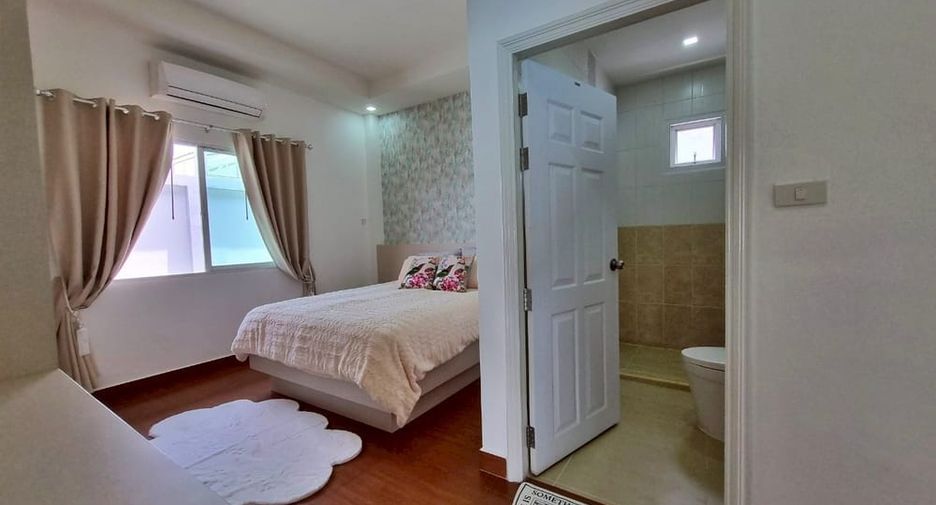 For sale 3 bedrooms villa in Huay Yai, Pattaya