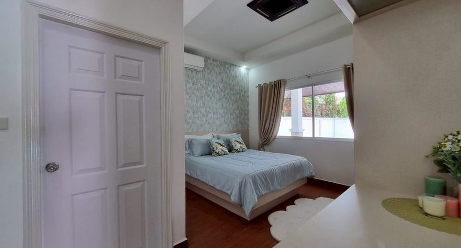 For sale 3 bedrooms villa in Huay Yai, Pattaya