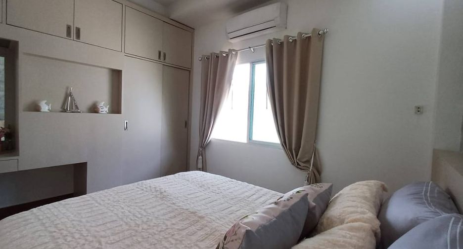 For sale 3 bedrooms villa in Huay Yai, Pattaya
