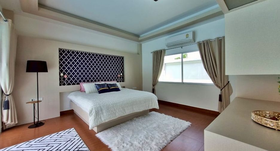 For sale 3 bedrooms villa in Huay Yai, Pattaya