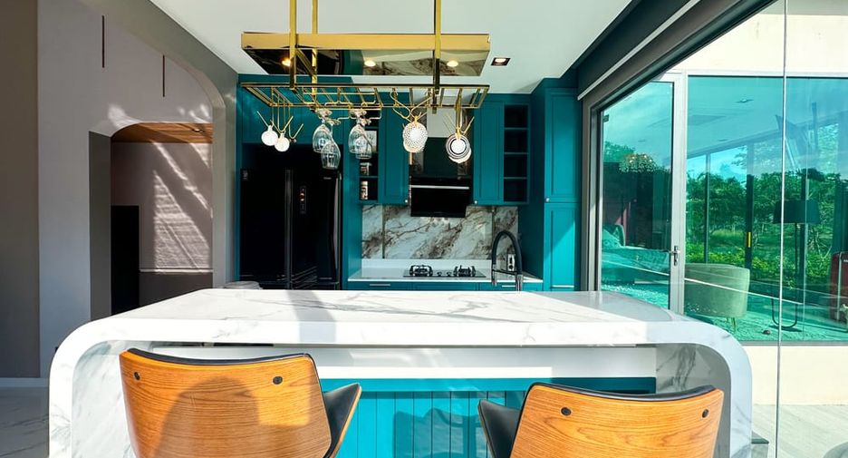 À vendre 4 chambres villa à East Pattaya, Pattaya