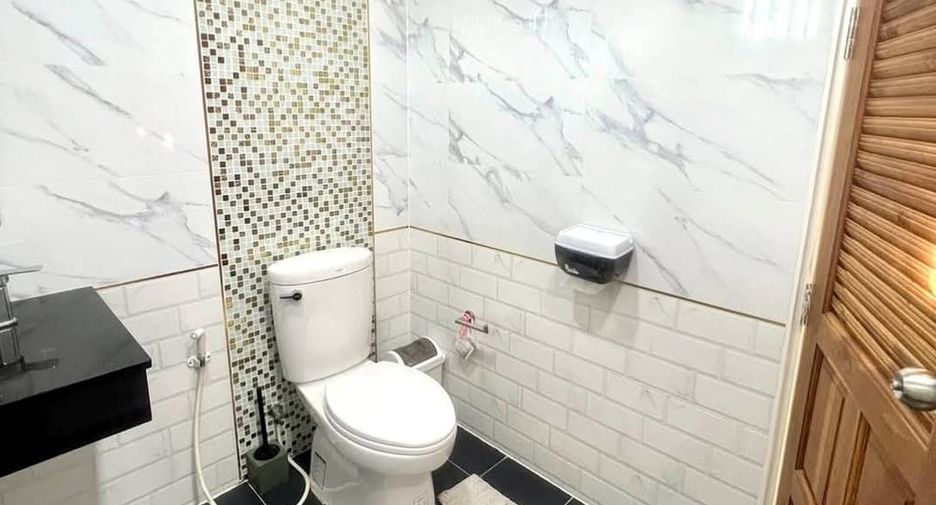 For sale 3 bedrooms villa in East Pattaya, Pattaya