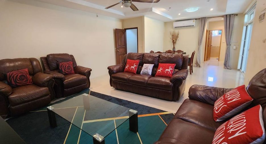Villa en alquiler y en venta de 3 habitaciones en East Pattaya, Pattaya