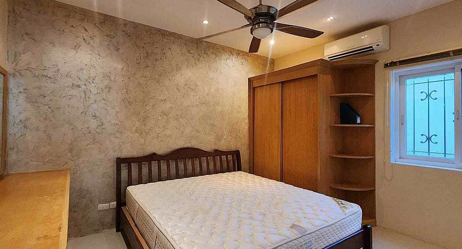 Villa en alquiler y en venta de 3 habitaciones en East Pattaya, Pattaya