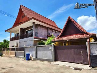 Villa en alquiler y en venta de 3 habitaciones en Bang Lamung, Chonburi