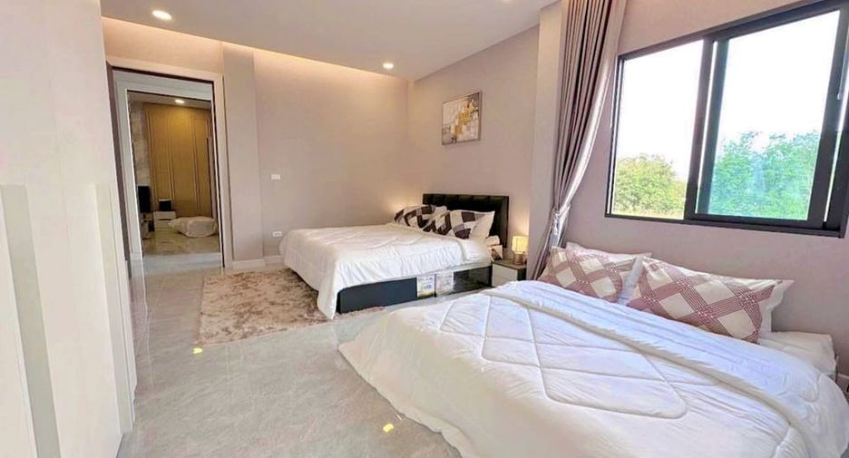 For sale 6 bedrooms villa in East Pattaya, Pattaya