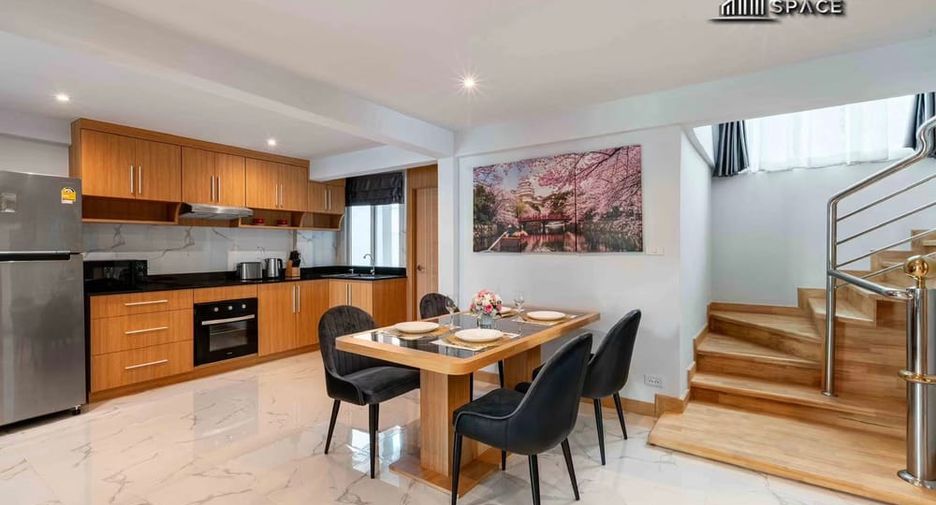 À vendre 4 chambres villa à South Pattaya, Pattaya