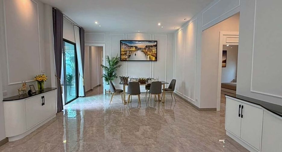 Villa zum Kauf mit 4 Zimmer in East Pattaya, Pattaya