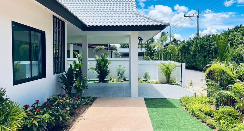 Villa zum Kauf mit 4 Zimmer in East Pattaya, Pattaya