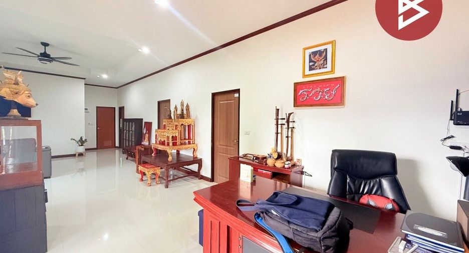 For sale 3 bedrooms house in Photharam, Ratchaburi