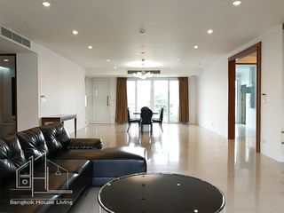 For rent 4 bedrooms condo in Watthana, Bangkok