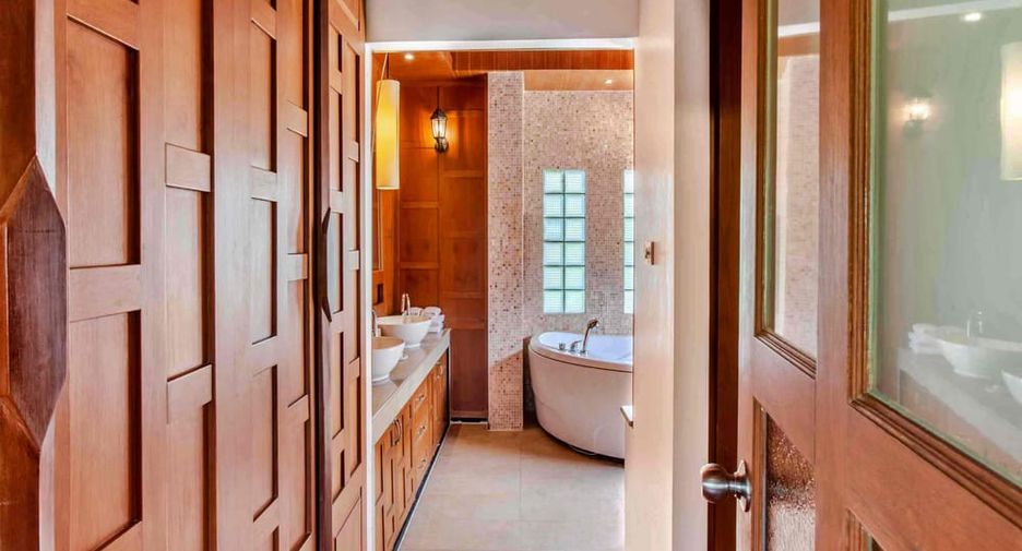 Villa en venta de 3 habitaciones en Sattahip, Chonburi