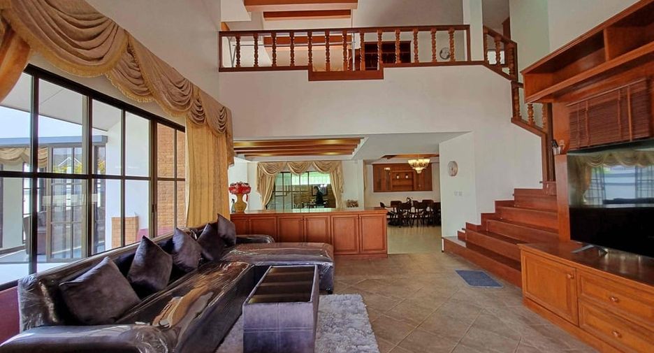 Villa en venta de 5 habitaciones en East Pattaya, Pattaya