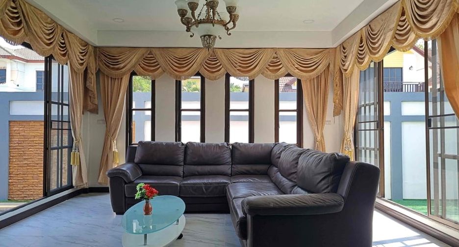 Villa en venta de 5 habitaciones en East Pattaya, Pattaya