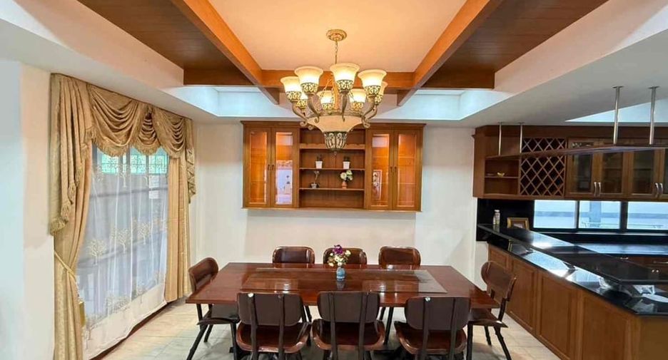 Villa en venta de 5 habitaciones en East Pattaya, Pattaya
