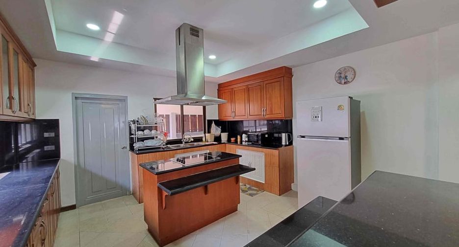 Villa en venta de 5 habitaciones en East Pattaya, Pattaya