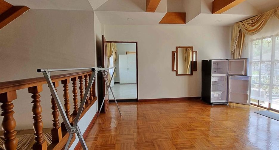 Villa en venta de 5 habitaciones en East Pattaya, Pattaya
