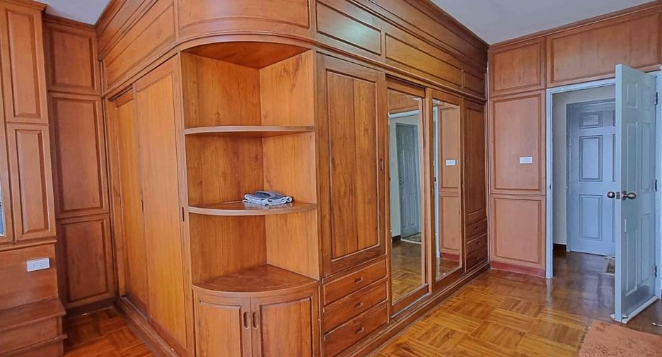 Villa en venta de 5 habitaciones en East Pattaya, Pattaya