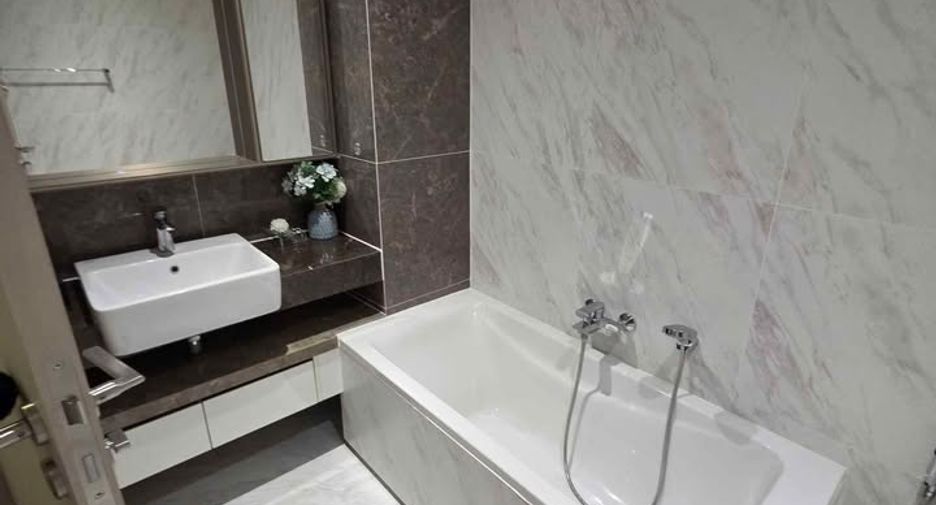 For rent 2 ベッドルーム condo in Khlong Toei, Bangkok
