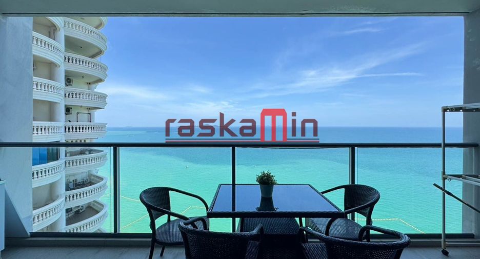 For rent 2 bedrooms condo in North Pattaya, Pattaya