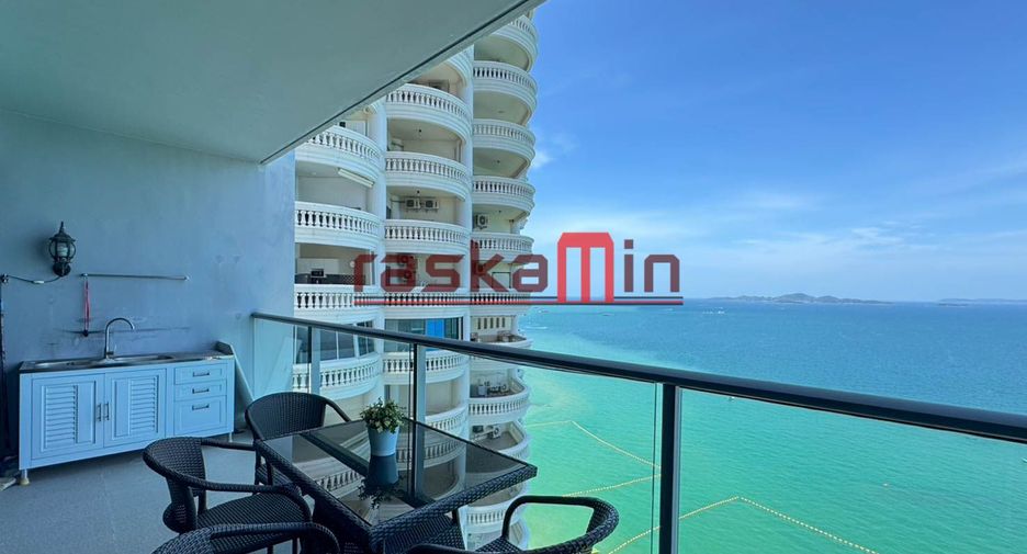 For rent 2 bedrooms condo in North Pattaya, Pattaya