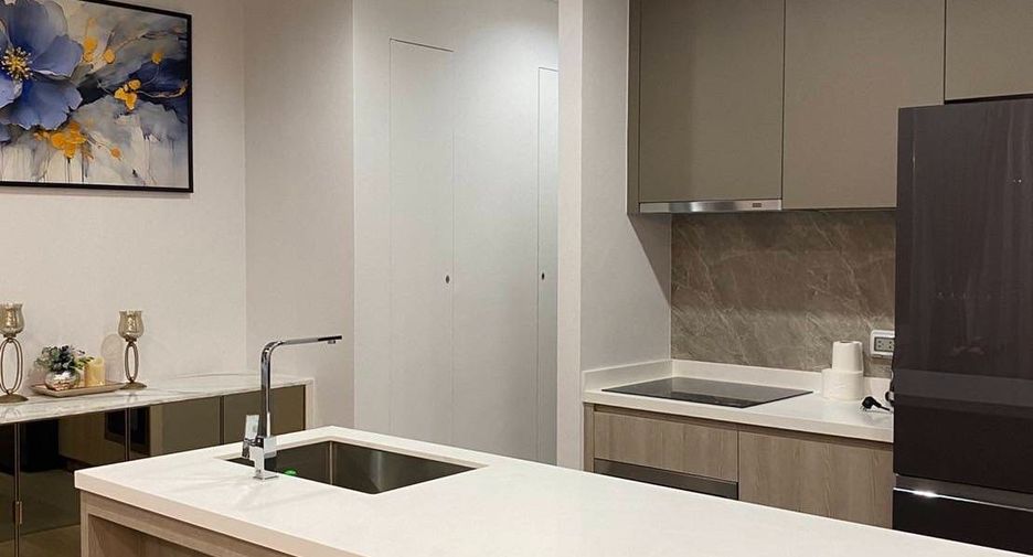Condo en alquiler de 3 habitaciones en Bang Kho Laem, Bangkok