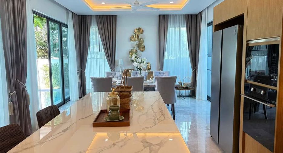 For rent 4 bedrooms villa in Thalang, Phuket