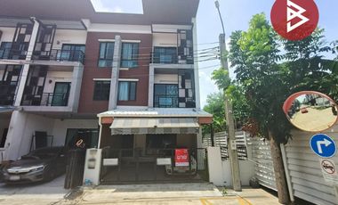 For sale 3 bedrooms townhouse in Prawet, Bangkok