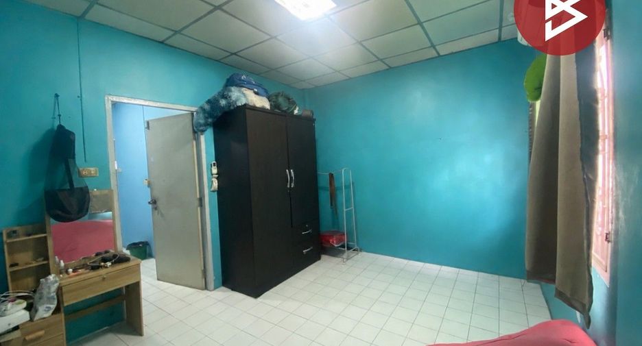 For sale 2 bedrooms townhouse in Si Racha, Chonburi