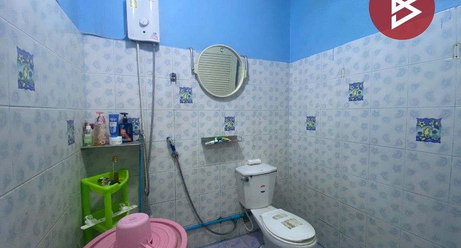 For sale 2 bedrooms townhouse in Si Racha, Chonburi