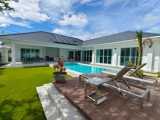 For sale 3 ベッドルーム villa in Hua Hin, Prachuap Khiri Khan