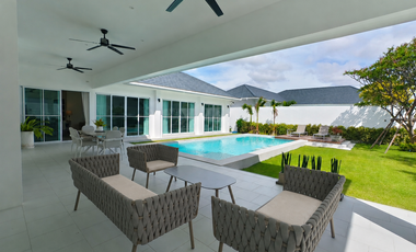 For sale 3 bedrooms villa in Hua Hin, Prachuap Khiri Khan