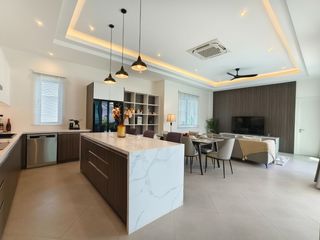 For sale 3 ベッドルーム villa in Hua Hin, Prachuap Khiri Khan