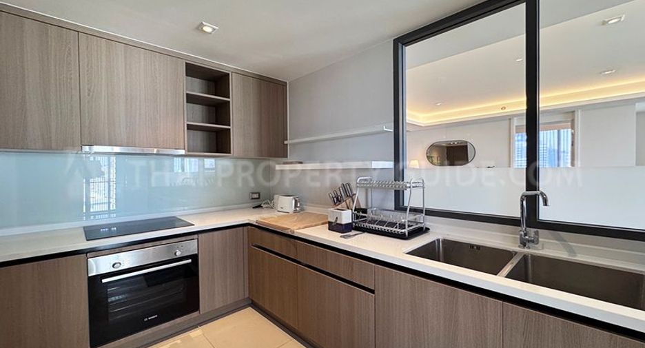 For rent 3 bedrooms condo in Watthana, Bangkok