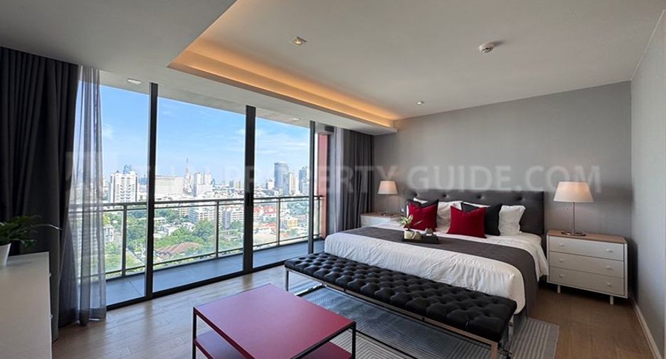For rent 3 bedrooms condo in Watthana, Bangkok