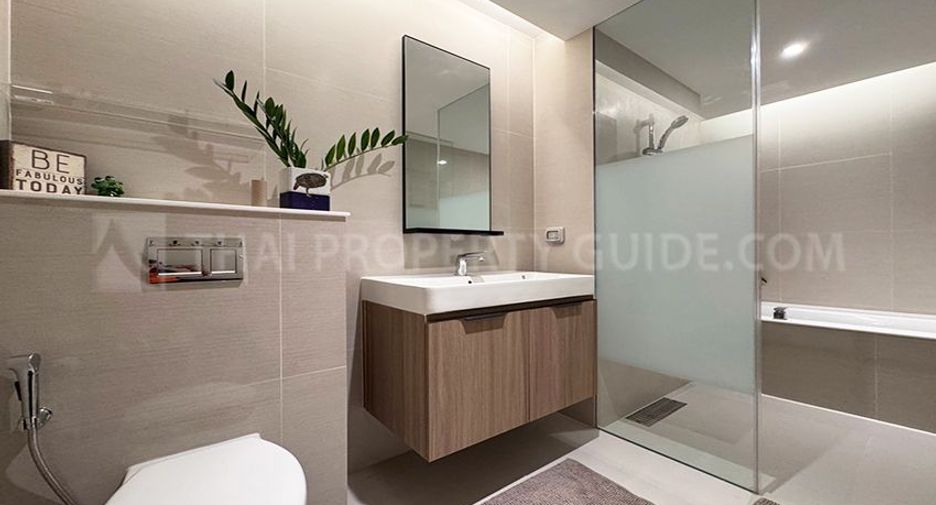 For rent 3 bedrooms condo in Watthana, Bangkok