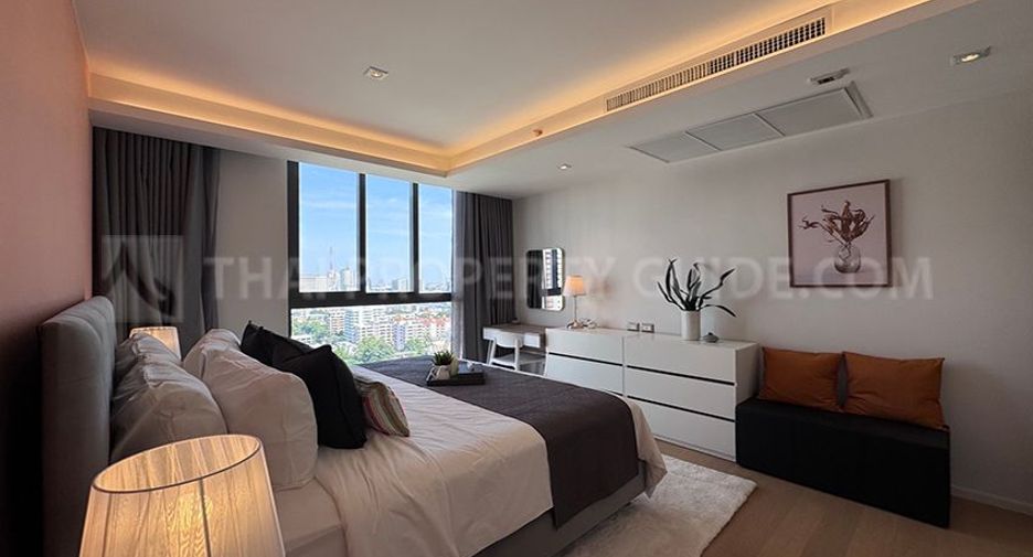 For rent 3 bedrooms condo in Watthana, Bangkok
