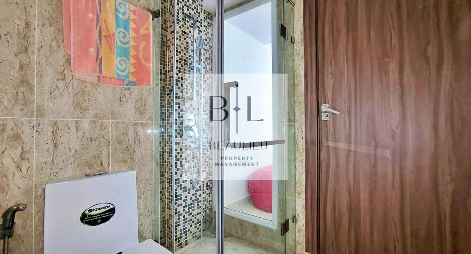 For sale 2 bedrooms condo in South Pattaya, Pattaya