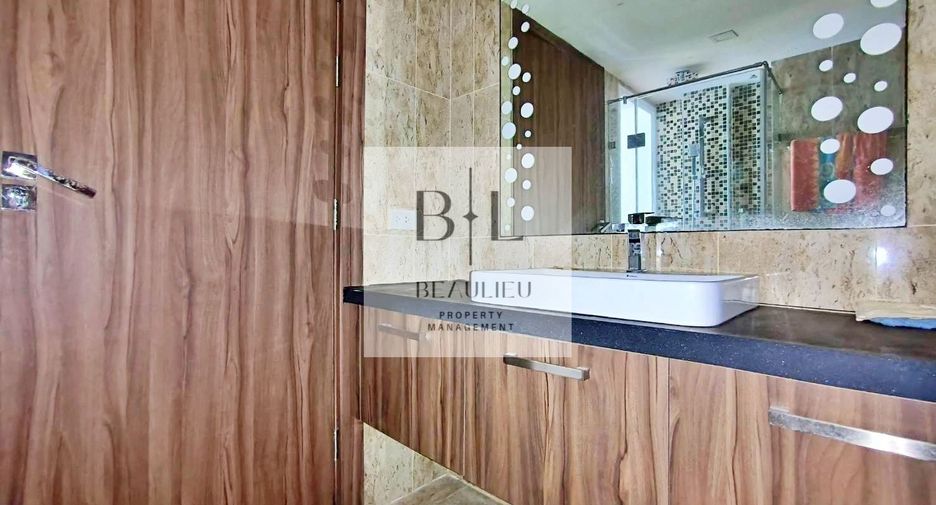 For sale 2 bedrooms condo in South Pattaya, Pattaya