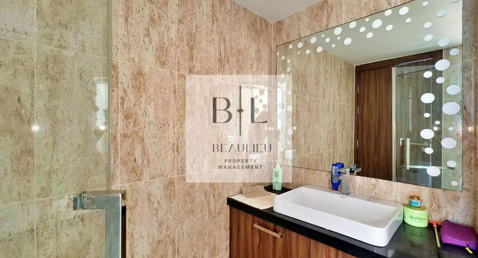 For sale 2 bedrooms condo in South Pattaya, Pattaya