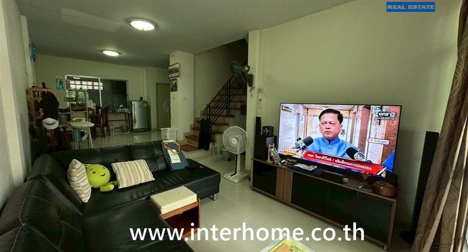 For sale 3 ベッドルーム townhouse in Khlong Sam Wa, Bangkok