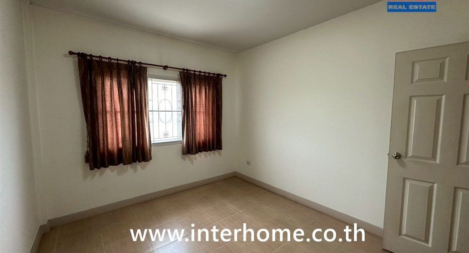 For sale 3 ベッドルーム townhouse in Khlong Sam Wa, Bangkok